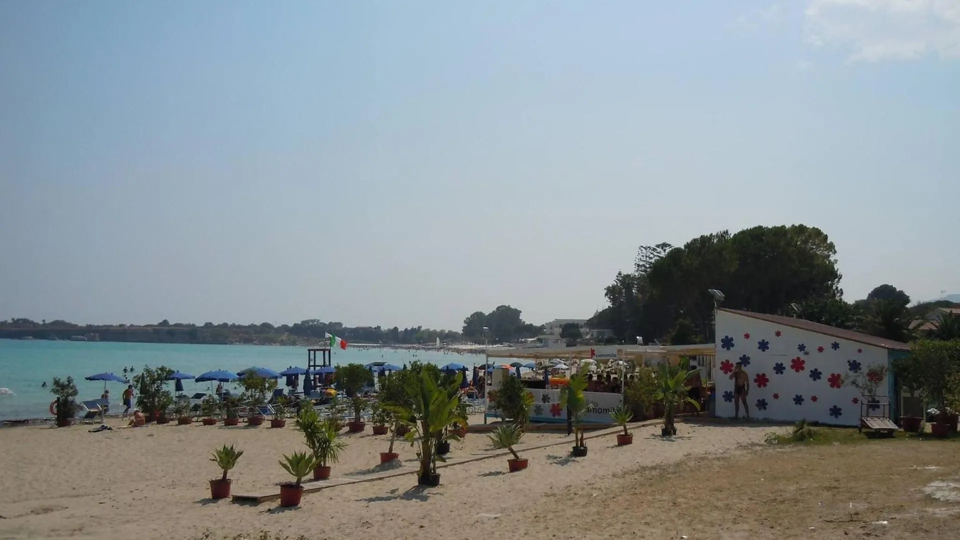 Carlo Apartment In Villa Near The Sea - Wi-Fi Fontane Bianche Italy